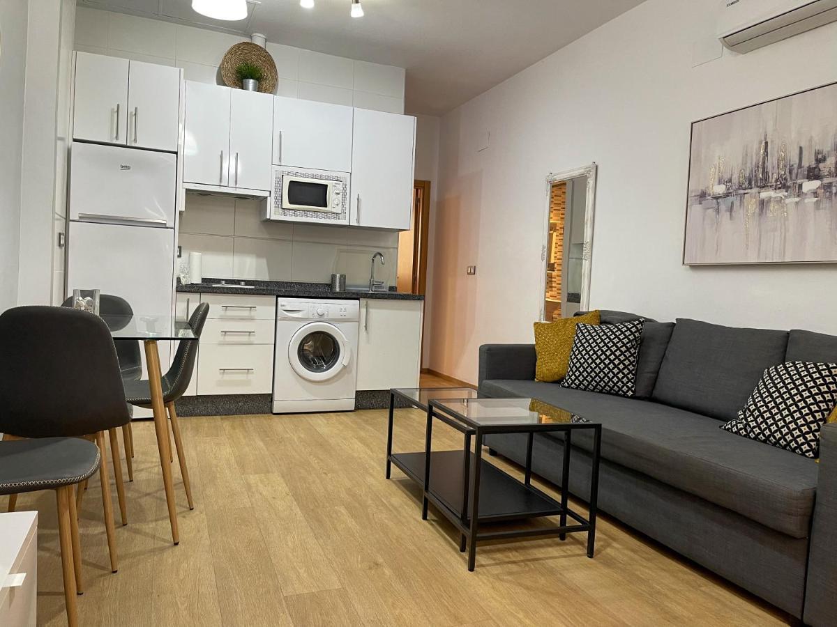 Quiet Apartment In The Heart Of Malaga Pool & Free Parking Buitenkant foto