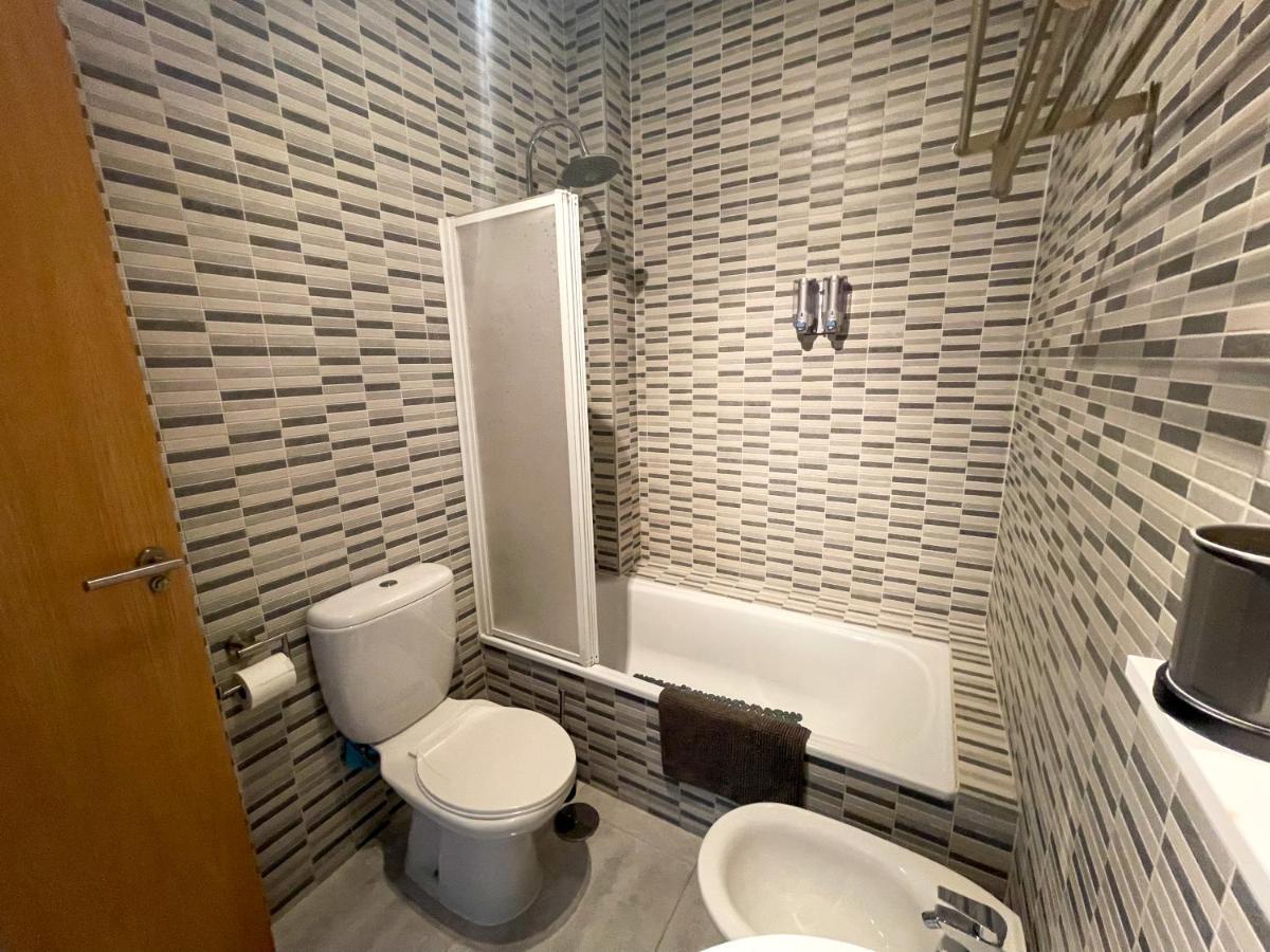 Quiet Apartment In The Heart Of Malaga Pool & Free Parking Buitenkant foto