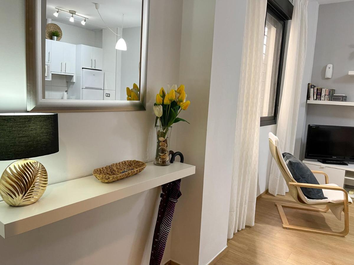 Quiet Apartment In The Heart Of Malaga Pool & Free Parking Buitenkant foto