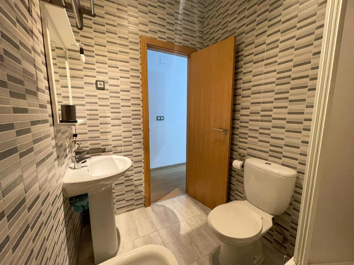 Quiet Apartment In The Heart Of Malaga Pool & Free Parking Buitenkant foto